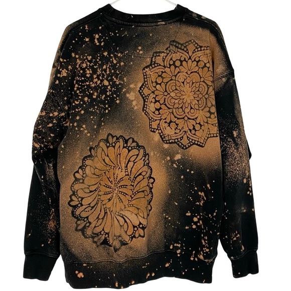 Handmade Floral Stencil Sweatshirt Pullover Mens XL Unisex Crewneck Upcycled - Picture 2 of 10